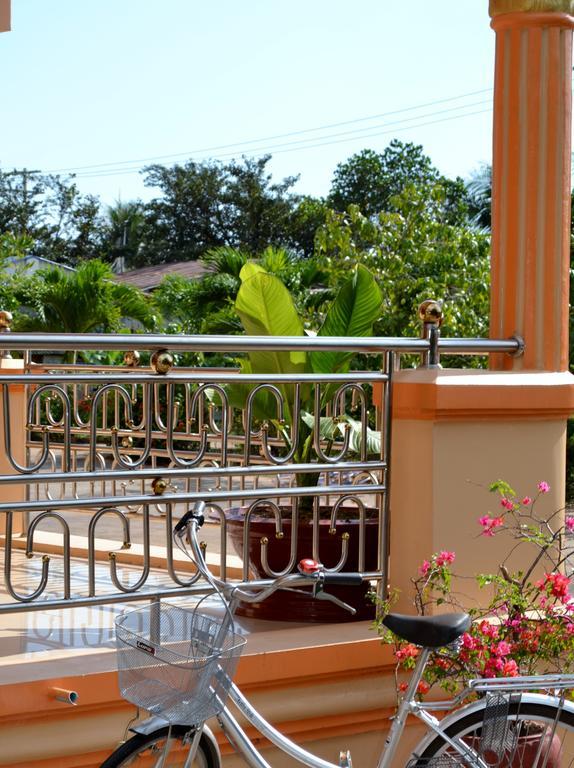 Kampot Manor Hotel Bagian luar foto